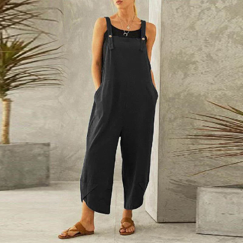 Maureen is een luchtige en comfortabele jumpsuit met een losse pasvorm, wijde pijpen en verstelbare spaghettibandjes. Gemaakt van zacht polyester voor een soepel vallende en ademende look. Perfect voor casual dagen, thuis loungen of zomerse uitjes. Met handige zakken en verkrijgbaar in marineblauw, grijs, rood, groen, zwart, paars en oranje, maten XS-4XL. Voeg moeiteloze stijl toe aan je garderobe met Maureen. Bestel nu en geniet van ultiem comfort!