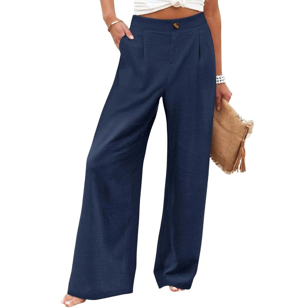 Miranda broek – moeiteloos comfort en chique stijl. Met wijde pijpen, een elastische taille en soepelvallend polyester biedt deze broek een flatterend silhouet en ultiem draagcomfort. Voorzien van functionele knoopzakken voor extra gemak. Perfect voor casual outfits, loungen of een stijlvolle dagelijkse look. Verkrijgbaar in diverse kleuren en prints, in maten S-2XL. Upgrade je garderobe met deze veelzijdige must-have. Bestel nu en ervaar stijl en gemak!