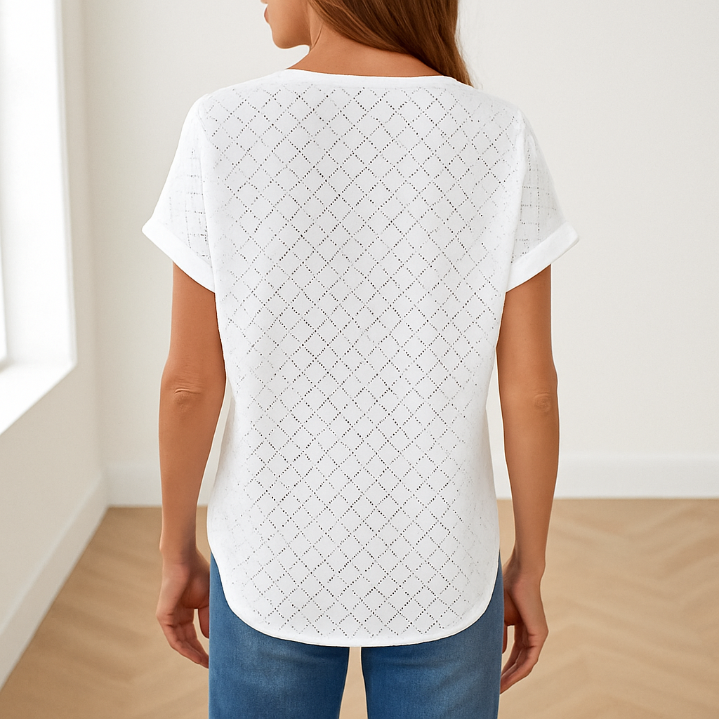Enrica | T-shirt met knopen en v-hals