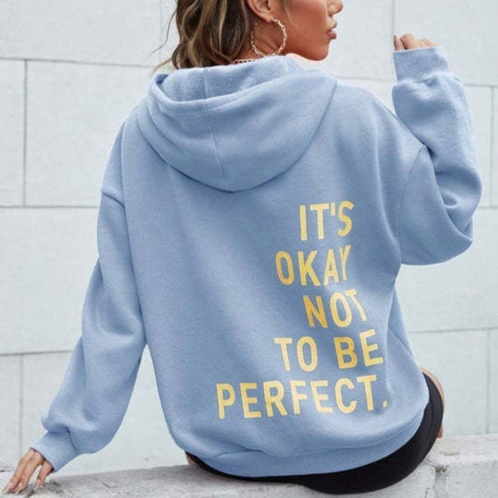 Marina Hoodie - Combineer stijl en comfort met Marina, een zachte hoodie met een inspirerende boodschap. Perfect voor casual dagen, loungen of boodschappen doen. Verkrijgbaar in levendige kleuren zoals zwart, lichtblauw, lichtgrijs, oranje, paars, rood, roze en wit, in maten XS-4XL. De relaxte pasvorm en motiverende quote maken Marina een must-have voor je garderobe. Omarm zelfacceptatie en knusse elegantie met Marina. Bestel nu en straal zelfvertrouwen uit!