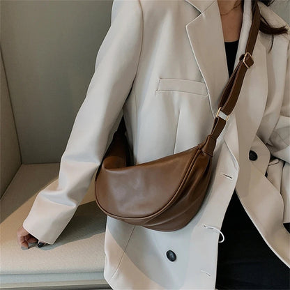 Functionele minimalistische bag met verstelbare band, perfecte balans tussen vorm en gemak