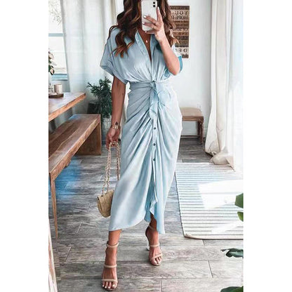 Elowen Wikkeljurk - Elegante zomerjurk van superzachte, ademende stof. Wrap-belt en veelzijdig ontwerp maken het perfect voor casual, zakelijke en formele gelegenheden. Eenvoudig te onderhouden, verkrijgbaar in diverse zomerse kleuren en maten XS-2XL. Voeg stijl en comfort toe aan je garderobe met de Elowen Wikkeljurk. Bestel nu en geniet van een tijdloze en comfortabele look!