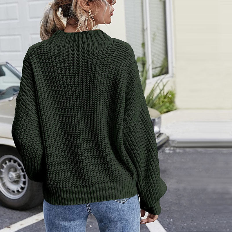 Mirembe chunky gebreide trui – warm, stijlvol en perfect voor koude dagen. Met een zachte, textuurvolle stof en ontspannen pasvorm biedt deze trui ultiem comfort zonder in te leveren op elegantie. Tijdloos ontwerp, ideaal voor casual outfits en winterse laagjes. Verkrijgbaar in wit, zwart, blauw, grijs, legergroen en rood (maten S-3XL). Combineer moeiteloos met je favoriete look. Bestel nu en ervaar knusse elegantie in elke outfit!