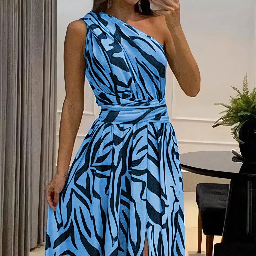 Darcy is een elegante en comfortabele zomerjurk met een flatterende elastische pasvorm die elk figuur complimenteert. Gemaakt van ademend en zacht polyester voor ultiem draagcomfort. Perfect voor casual uitjes, avondevenementen en zomerfeestjes. Verkrijgbaar in zwart en blauw, maten S-XL. Combineer moeiteloze stijl met tijdloze elegantie. Upgrade je garderobe met Darcy en straal zelfvertrouwen uit. Bestel nu en geniet van ultiem comfort!