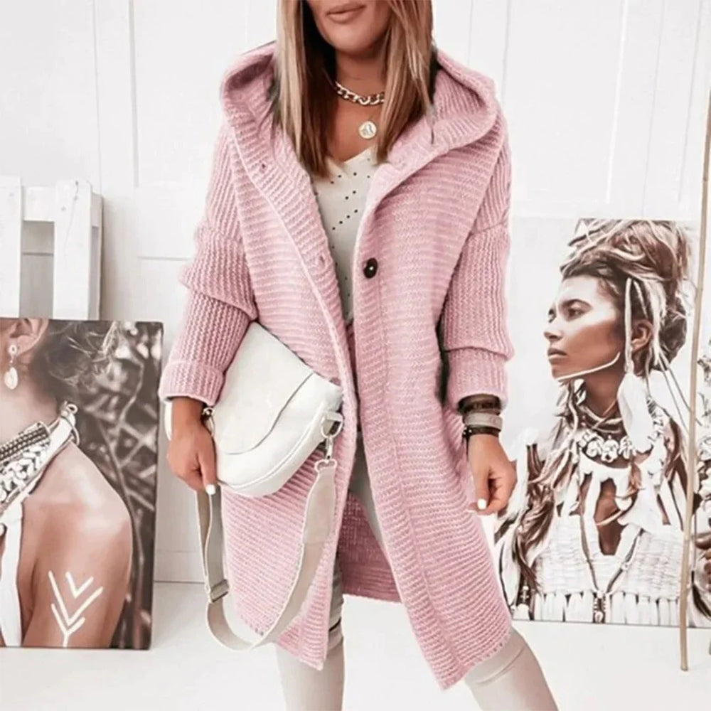 Ambali is een stijlvol en comfortabel vest, perfect voor het lente- en herfstseizoen. Gemaakt van zachte en hoogwaardige materialen voor ultiem draagcomfort. Dankzij het tijdloze ontwerp en de veelzijdige pasvorm is het ideaal voor werk, casual uitjes of thuis ontspannen. Verkrijgbaar in zalmroze, roze, grijs en blauw, maten XS-2XL. Upgrade je garderobe met Ambali en geniet van moeiteloze elegantie en warmte. Bestel nu en ervaar stijl en comfort in één!