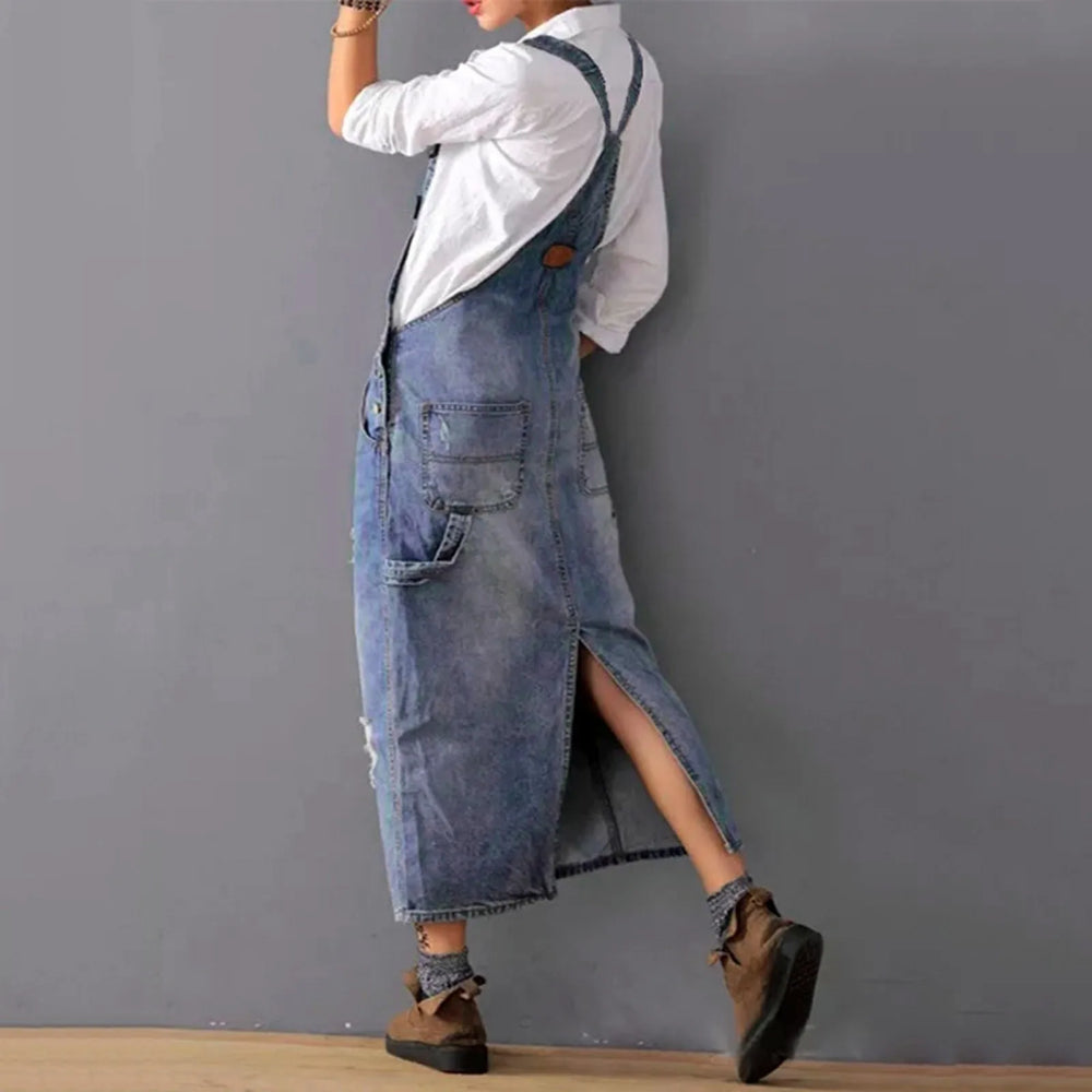 Ervaar moeiteloze stijl met de Eslem jurk, een casual-chique outfit met smalle bandjes en een klassieke denimlook. Gemaakt van een zachte en duurzame mix van katoen en polyester, biedt deze jurk comfort voor dagelijks gebruik. Verkrijgbaar in grijs, in de maten XS tot 2XL. Perfect voor casual uitstapjes, ontspannen weekenden of als laagje over een T-shirt. Upgrade je garderobe met de veelzijdige Eslem jurk voor een moderne en elegante uitstraling.