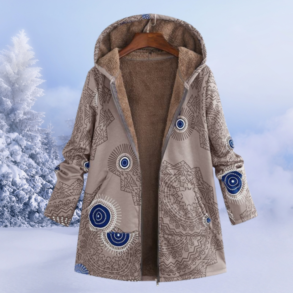 Althea Wintertop - Comfortabele en stijlvolle top met een elegant bloemendesign, perfect voor koude dagen. Gemaakt van zachte en warme materialen zoals katoen en polyester, met een veelzijdig ontwerp geschikt voor binnen- en buitenactiviteiten. Verkrijgbaar in donkerblauw, roze, oranje, zwart, blauw, groen, beige, rood en geel, en maten XS-2XL. Combineer warmte en stijl met de Althea Wintertop. Bestel nu en upgrade je wintergarderobe!