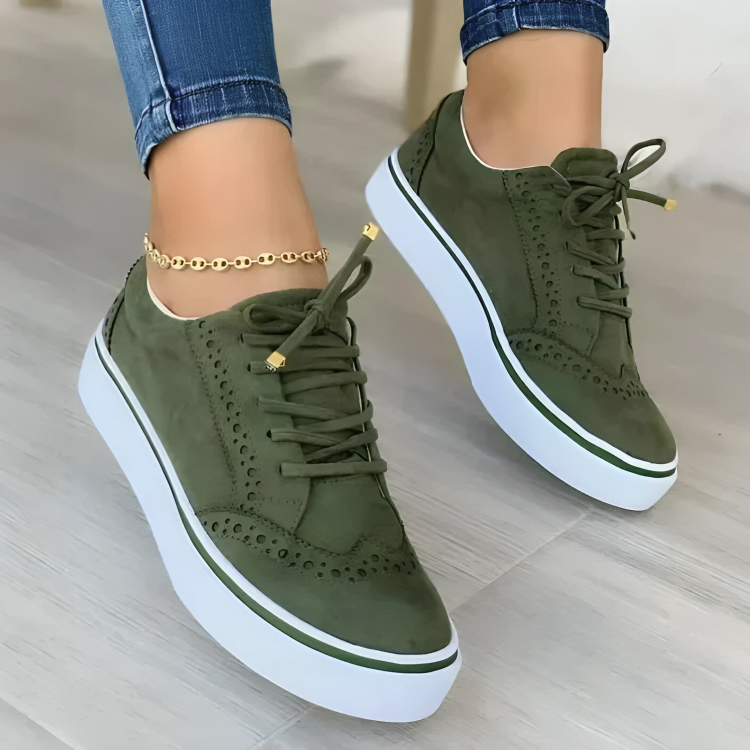 Layla dames sneakers – stijlvolle en comfortabele canvas schoenen met ademend bovenwerk en een flexibele PU-zool. Perfect voor dagelijks gebruik dankzij de verstelbare vetersluiting en schokabsorptie. Verkrijgbaar in groen, zwart, wit, blauw en bruin in maten 36-43. Ideaal voor casual outfits en moeiteloos comfort de hele dag door. Bestel nu en ervaar de perfecte mix van stijl en gemak!