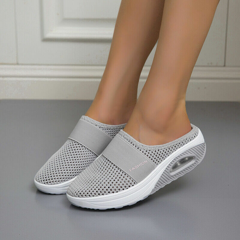 Jahara Sneakers: stijlvolle en ergonomische sneakers met een ademend mesh design en duurzame PU-rubberen zool voor ultiem comfort. Ideaal voor dagelijks gebruik, werk of lange wandelingen. Biedt optimale ondersteuning en helpt bij voetklachten zoals hielspoor en fasciitis plantaris. Verkrijgbaar in rood, roze, lichtgrijs, blauw, beige, zwart, donkergrijs en lichtblauw, maten 35-43. Upgrade je schoenencollectie met de Jahara sneakers en geniet van comfort en stijl bij elke stap!